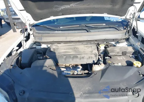 2019 Jeep Cherokee Latitude Fwd z USA, uszkodzony, nr VIN 1C4PJLCB0KD297812